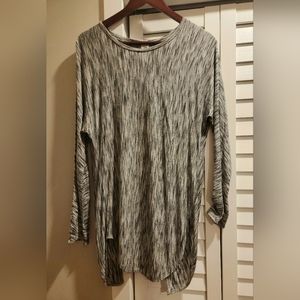Long sleeve casual top